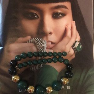 Beautiful vintage necklace with gold, black,green beads rare